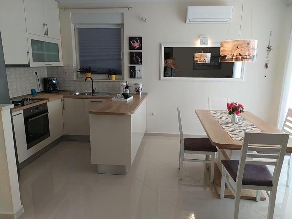 Apartman Pejic,Makarska,Veliko Brdo Eksteriør bilde
